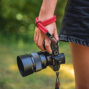 Mobotix C-ROPE Kamera Handschlaufe Claw aus Paracord 30cm Red retail 5