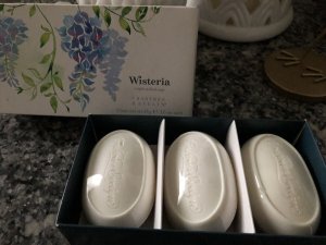 Floris Set Trio, Crabtree & Evelyn, Wisteria, Hydrating, Soap Bar, 3 pcs, 85 g For Women 1