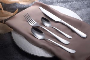 Amefa Nóż stołowy Austin 4