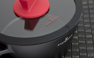 Zwieger Garnek z pokrywką 2 L Obsidian 8