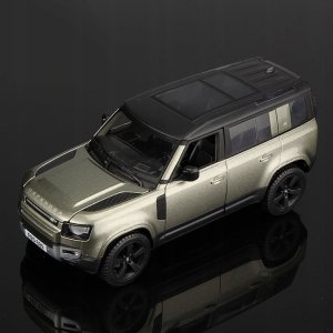 Bburago 2022 Land Rover Defender 110 green 1:24 BBURAGO 1