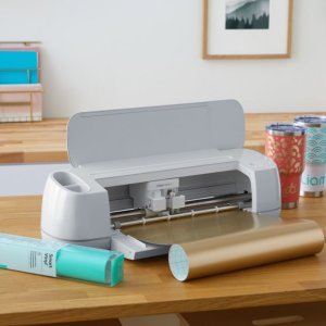 Cricut Cricut Maker 3. Produkttyp: Elektronisch, Produktfarbe: Grün. Unterstützte mobile Betriebssysteme: Android, iOS. Mitgelieferte Kabel: USB (2008335) 3