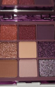 Huda Beauty Amethyst Obsessions paleta cieni do powiek 3