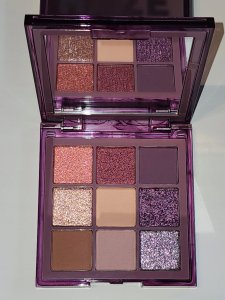Huda Beauty Amethyst Obsessions paleta cieni do powiek 4