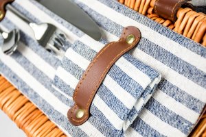 ZOLTA Pleciony kosz piknikowy dla 2 osób Termotorba Koc 6