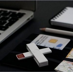 Czytnik +ID Smart Card Reader white BLISTER 2