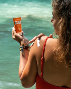 ALPHANOVA SUN Bio Krem Przeciwsłoneczny SPF50+ 50 g 6