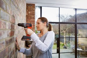 Wiertarko-wkrętarka Black&Decker CD003MEM2K-QW 18 V 2 x akumulator 2 / 4 Ah 9