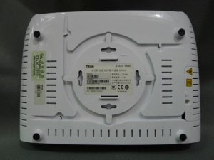 Terminal sieciowy ZTE ZXA10 F660 GPON ONT (4GE+2POTS+WIFI+USB,SC/APC) 3