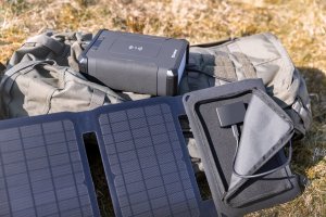 Ładowarka solarna Sandberg Solar Charger 40W QC3.0+PD+DC 8