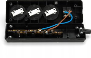 Montis Gniazdo rozbieralne trzykrotne z wył. GN-360WS Montis MT0085-C czarne 2