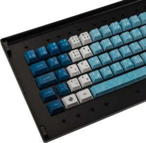 Traitors Traitors YUKI ONNA Keycap Set (CH) 3