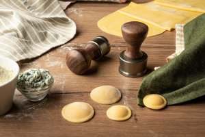 Marcato Marcato Ravioli Stamp Round 50mm Pale Gold - Beech wood 2