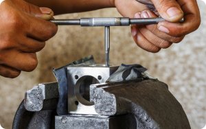 ARTPOL GWINTOWNIK M   14x1,25mm /1szt. 7