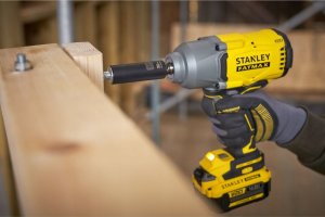 Klucz udarowy Stanley ST KLUCZ UDAROWY V20 SFMCF940M1  949Nm 1x4,0Ah 13