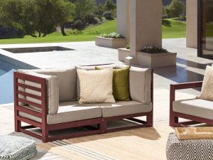 Beliani Sofa ogrodowa z certyfikowanego drewna 2-osobowa mahoniowy brąz TRANI 8