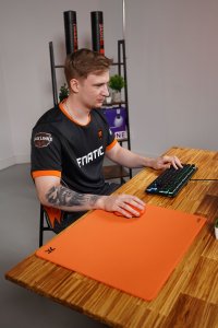 Glorious PC Gaming Race Fnatic FOCUS3 MAX Gaming-Mauspad - Größe XL 3