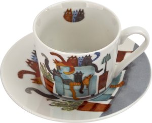 DUO Filiżanka porcelanowa 230 ml + spodek Koci Świat Koty na fotelu 2
