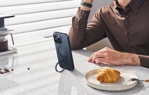 Torras Etui Torras Ostand Spin dla iPhone 16 ProMax (Czarne) 3