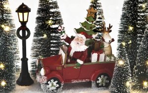 Dekoracja świąteczna Ewax Ozdoba świąteczna podświetlana Scenka 30x16x36 cm czerwona 2