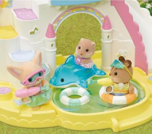 Figurka Sylvanian Families SYLVANIAN FAMILIES Pool Party Trio 8