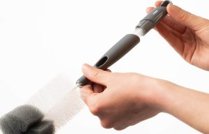 Reer Szczotka do butelek i smoczków 2w1 dla dzieci 11