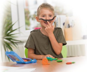 Pelikan Pelikan Kinderknete Creaplast 10 Farben im roten Etui, 240g 6