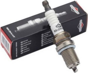 Briggs & Stratton ŚWIECA ZAPŁONOWA BRIGGS&STRATTON TRAKTORY SILNIKI GÓRNOZAWOROWE 2