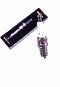 Briggs & Stratton ŚWIECA ZAPŁONOWA BRIGGS&STRATTON TRAKTORY SILNIKI GÓRNOZAWOROWE 36