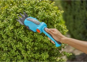 Gardena GARDENA ComfortCut Li Akku-Strauch- und Grasschere 3,6 V 4