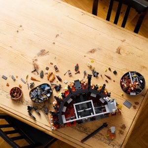 LEGO Icons Władca pierścieni: Barad-dûr™ (10333) 6