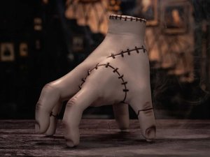 Jada RC Wednesday Thing Crawling Hand 253254005 10