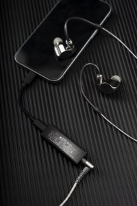 Wzmacniacz słuchawkowy Questyle Questyle M12i - Mobilny wzmacniacz słuchawkowy z DAC 6