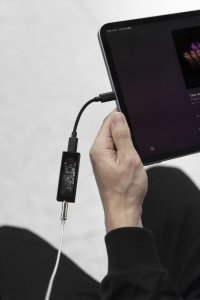 Wzmacniacz słuchawkowy Questyle Questyle M12i - Mobilny wzmacniacz słuchawkowy z DAC 7