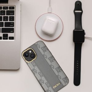 DKNY DKNY DKHMP15SPCPVSLE iPhone 15 6.1" beżowy/beige hardcase Leather Checkered Mono Pattern MagSafe 9