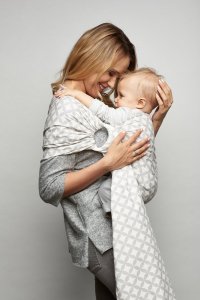 Zaffiro Chusta kółkowa Zaffiro - Hug Me - Geo Burgund U 2