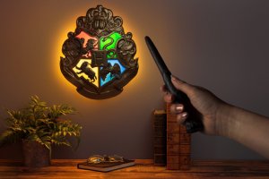Dekoracja świąteczna Paladone Lampka Harry Potter Hogwart herb sterowana różdżką (PP9641HP) 7