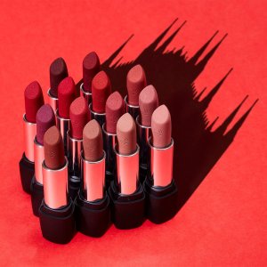 Deborah DEBORAH MILANO RED MAT 29-NUDE BROWN Matowa pomadka do ust 3