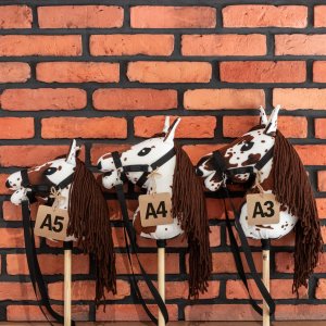 Froster Hobby Horse Skippi A5 - w plamy - brązowe plamki - koń na kiju - kantar 5
