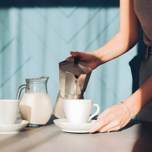 Kawiarka Retoo KAWIARKA ALUMINIOWA ZAPARZACZ EKSPRES DO KAWY ESPRESSO 600ML PŁYTA GAZ 14