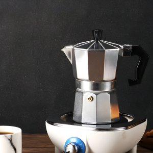 Kawiarka Retoo KAWIARKA ALUMINIOWA ZAPARZACZ EKSPRES DO KAWY ESPRESSO 600ML PŁYTA GAZ 3