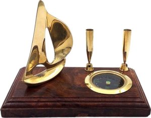 Giftdeco Elegancki zestaw na biurko - jacht i kompas 3