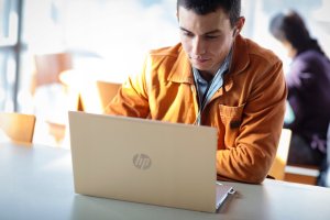 Laptop Compaq Laptop 2w1 HP 14 x360 i5 10rdz 1TB SSD FHD W11 PRO 60V06UA 8