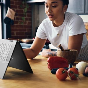 Laptop HP Laptop 2w1 HP Envy x360 15-EY0013 / 66B44UA / AMD Ryzen 5 / 8 GB / SSD 256GB / AMD Radeon / FullHD / Dotyk / Win 11 / Czarny 11