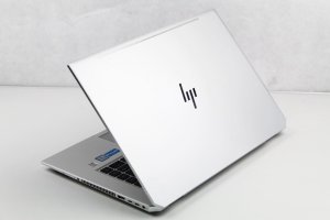 Laptop HP Elitebook 1050 G1 i7-8850H 16GB 512GB SSD Geforce GTX1050 4GB 15,6" FHD W11 Pro 3