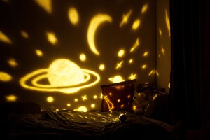 Hama INNOGIO PROJEKTOR DLA DZIECI Z POZYTYWKĄ GIOstar Astronaut 10