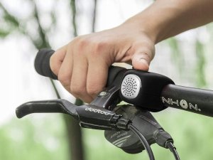 RockBros Dzwonek rowerowy elektroniczny w obudowie silikonowej - czarny Dzwonek rowerowy elektroniczny w obudowie silikonowej - czarny 3