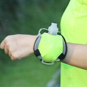 Hydrate Heroes Mini Bidon Na Wodę Na Rękę Nadgarstek Do Biegania Sportowy Fitness 200Ml 2