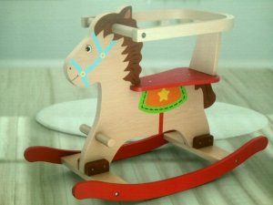 Playtive Drewniany konik na biegunach z oparciem (do 20kg) 2