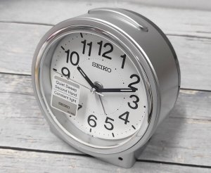 Seiko Budzik SEIKO QHE199S cichy mechanizm sensor . 7